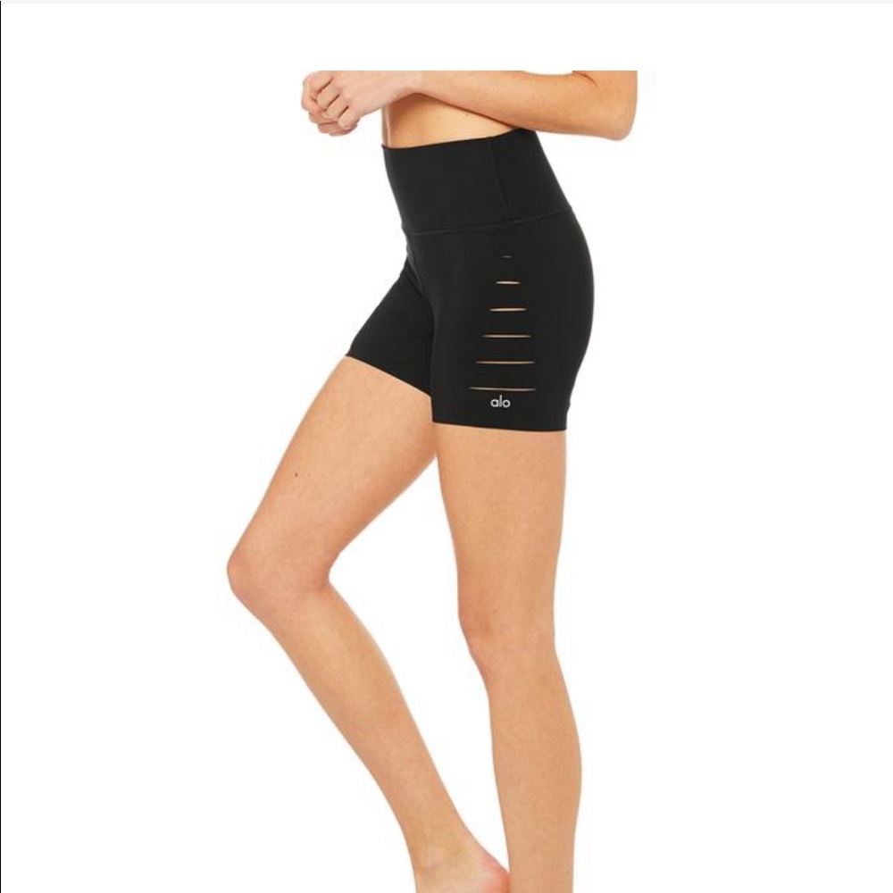 NWT! Alo Yoga